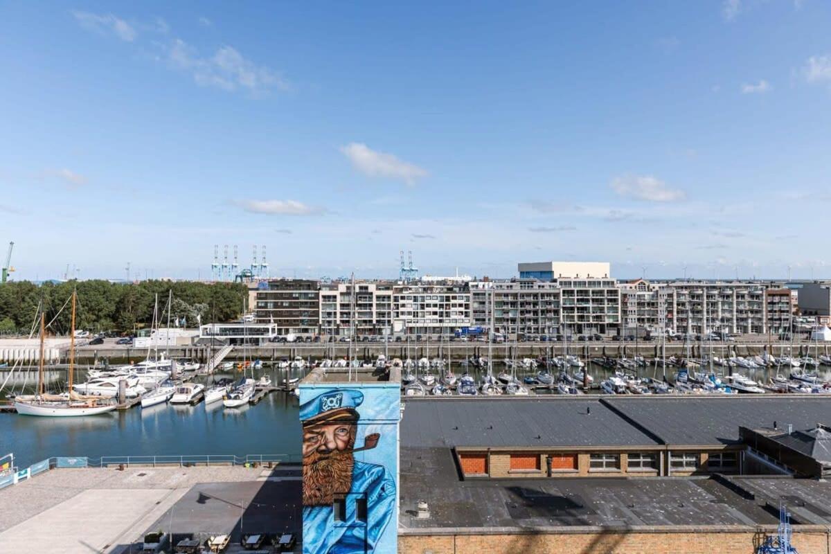 Huswell - Lovely New Apartment At The Harbor + Parking Brugge Buitenkant foto